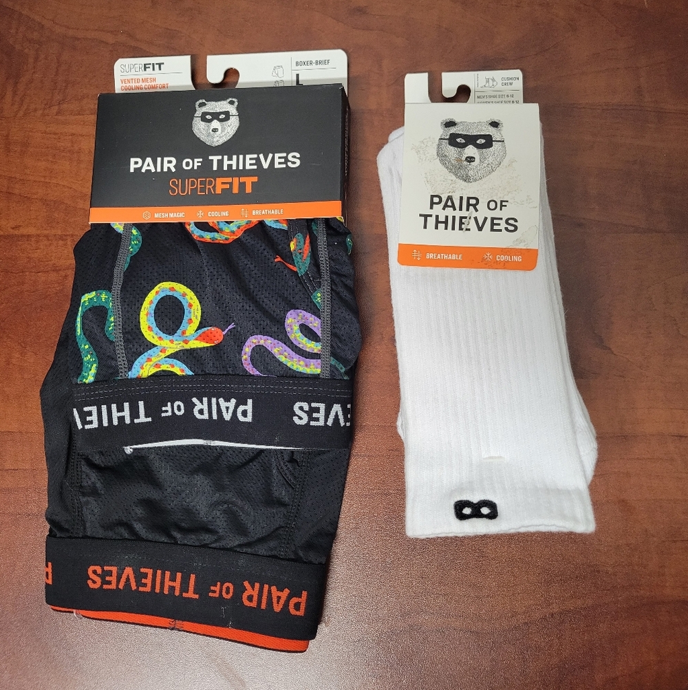 Pair Of Thieves Men's 3 Pack White Crew Socks & 2 Pack Of Boxer Briefs Large Nwt